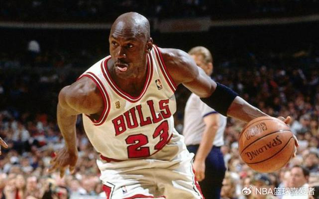 Kaiyun开云官方网站中国登录-30岁前拿20000分有多难？翻遍NBA历史75年，只有五人做到|乔丹|张伯伦|科比·布莱恩特|威尔特-张伯伦|迈克尔·乔丹_新浪体育_新浪新闻