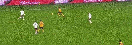 1612297622908049144.gif 5934.gif